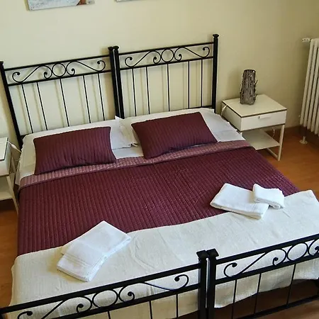 Casa Dei Servi *